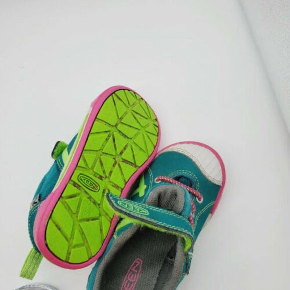 Keen Unisex Kids Multicolor Hiking‎ Shoes size 8